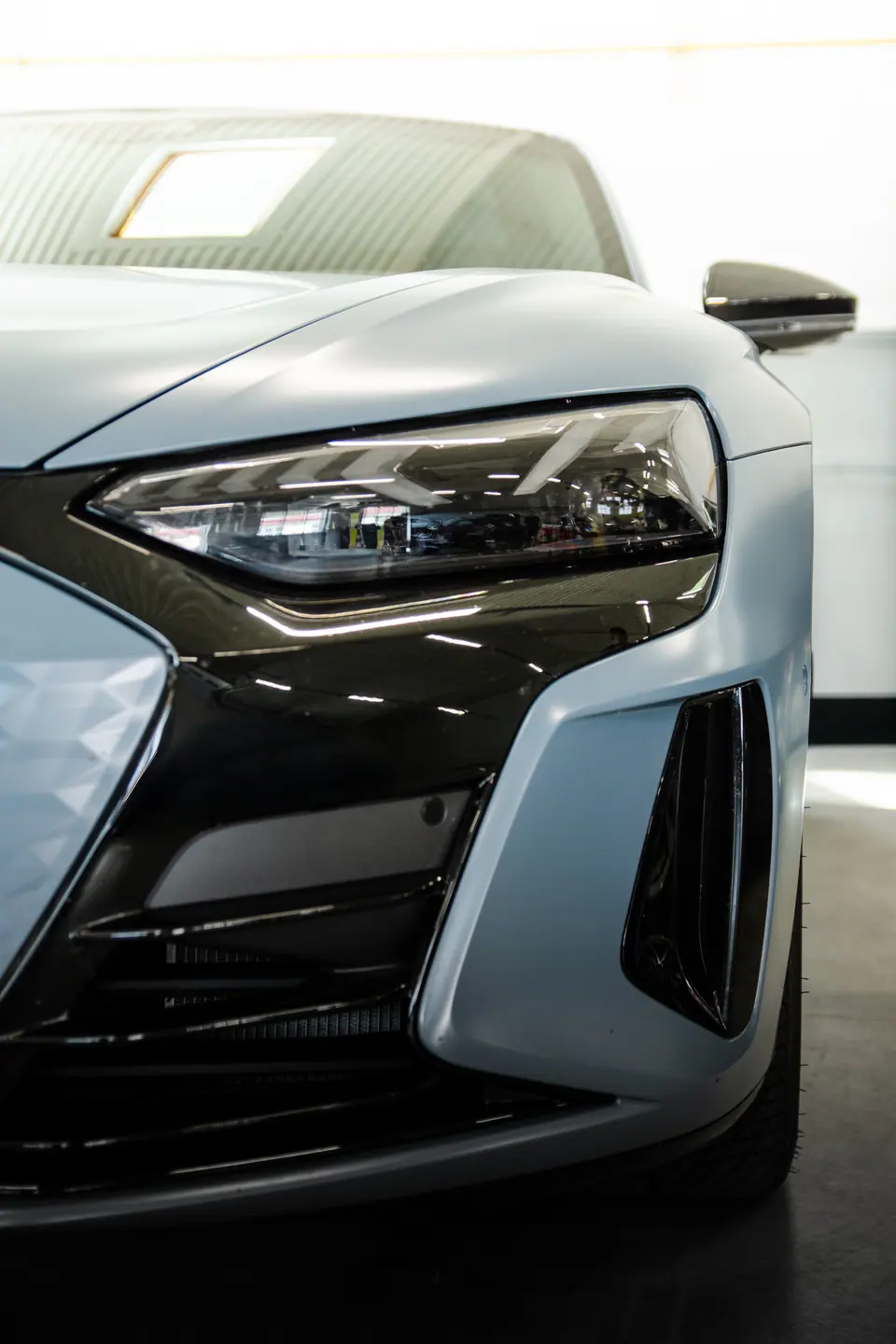 Przód i reflektor – Audi RS e-tron GT, detailing, studio Premium-Auto Szczecin