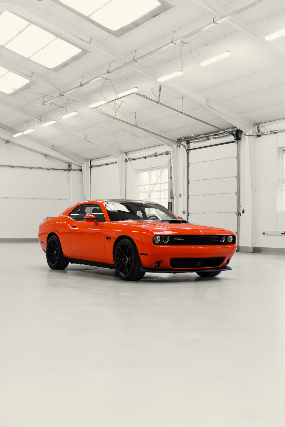 Przód auta pod kątem – Dodge Challenger R/T Shaker, detailing, studio Premium-Auto Szczecin