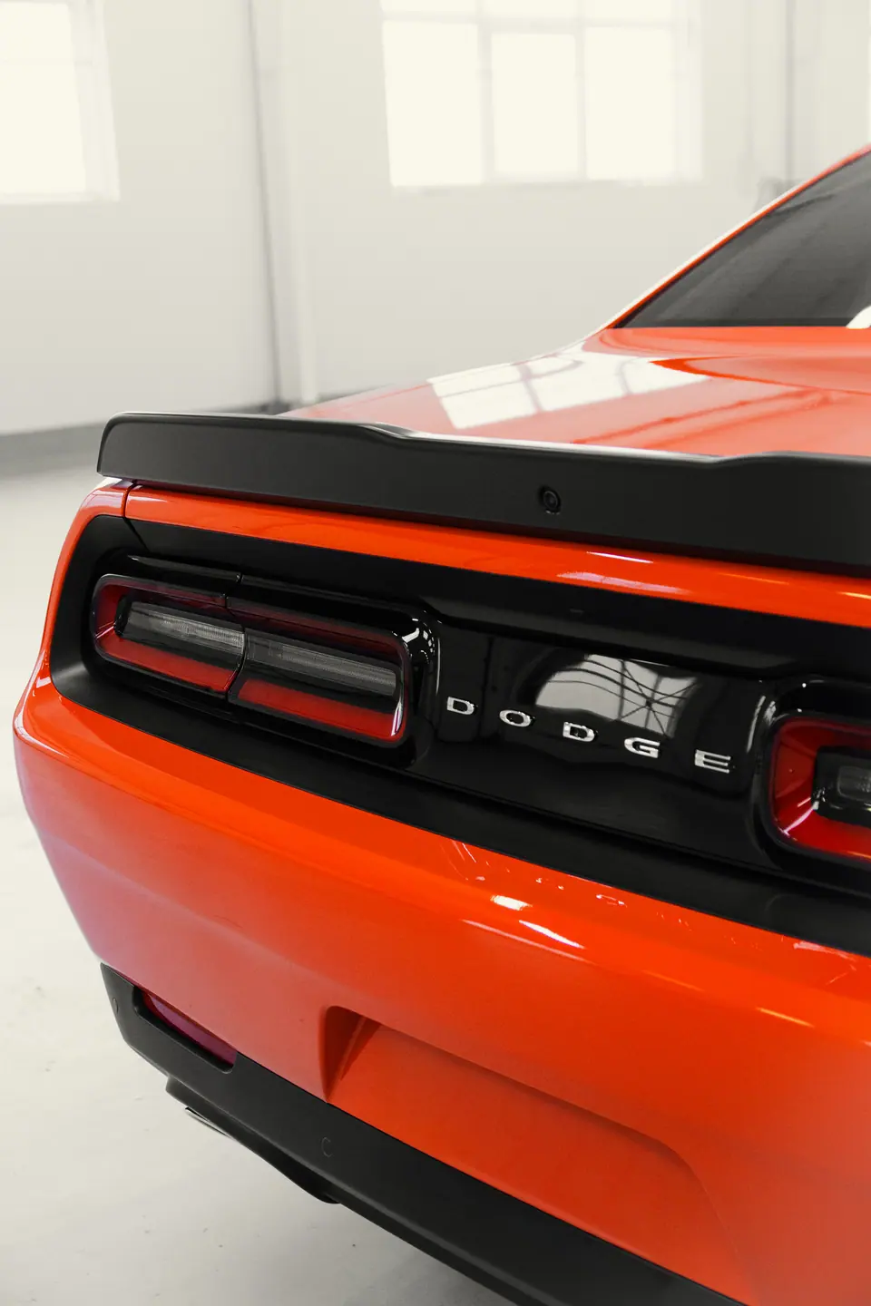Detal tyłu – Dodge Challenger R/T Shaker, detailing, studio Premium-Auto Szczecin