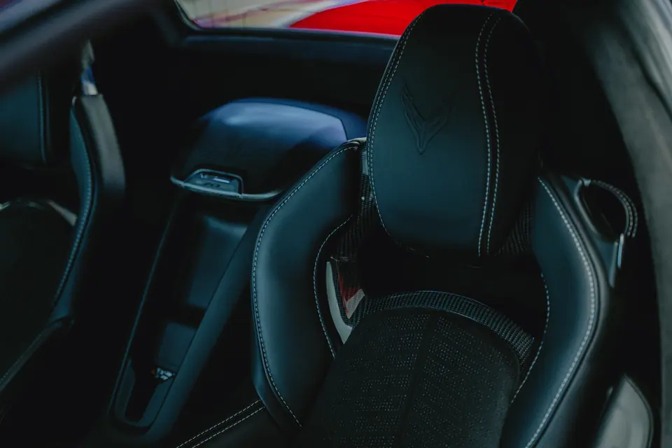 Fotel – Chevrolet Corvette C8, detailing, showroom Premium-Auto Szczecin