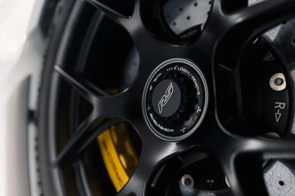 Detal felgi – Porsche 911 GT3 RS, detailing i zabezpieczenie lakieru, studio Premium-Auto Szczecin