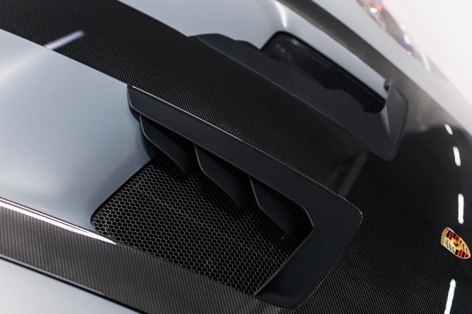 Karbonowa maska z wlotem – Porsche 911 GT3 RS, detailing i zabezpieczenie lakieru, studio Premium-Auto Szczecin