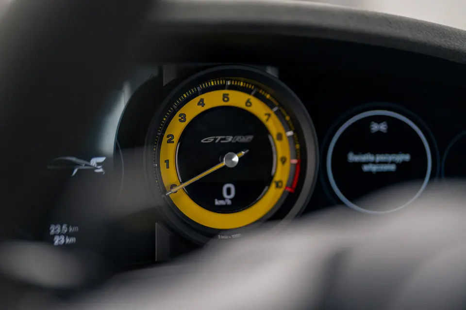 Obrotomierz – Porsche 911 GT3 RS, detailing i zabezpieczenie lakieru, studio Premium-Auto Szczecin