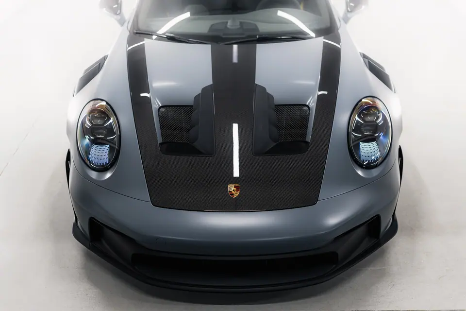 Przód auta na wprost – Porsche 911 GT3 RS, detailing i zabezpieczenie lakieru, studio Premium-Auto Szczecin