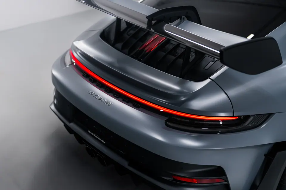 Tylny pas świetlny – Porsche 911 GT3 RS, detailing i zabezpieczenie lakieru, studio Premium-Auto Szczecin