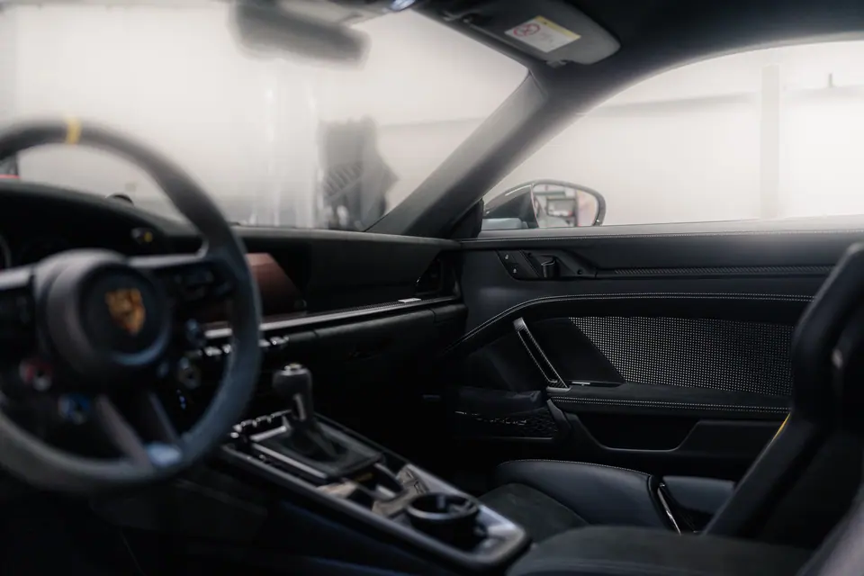 Wnętrze auta – Porsche 911 GT3 RS, detailing i zabezpieczenie lakieru, studio Premium-Auto Szczecin