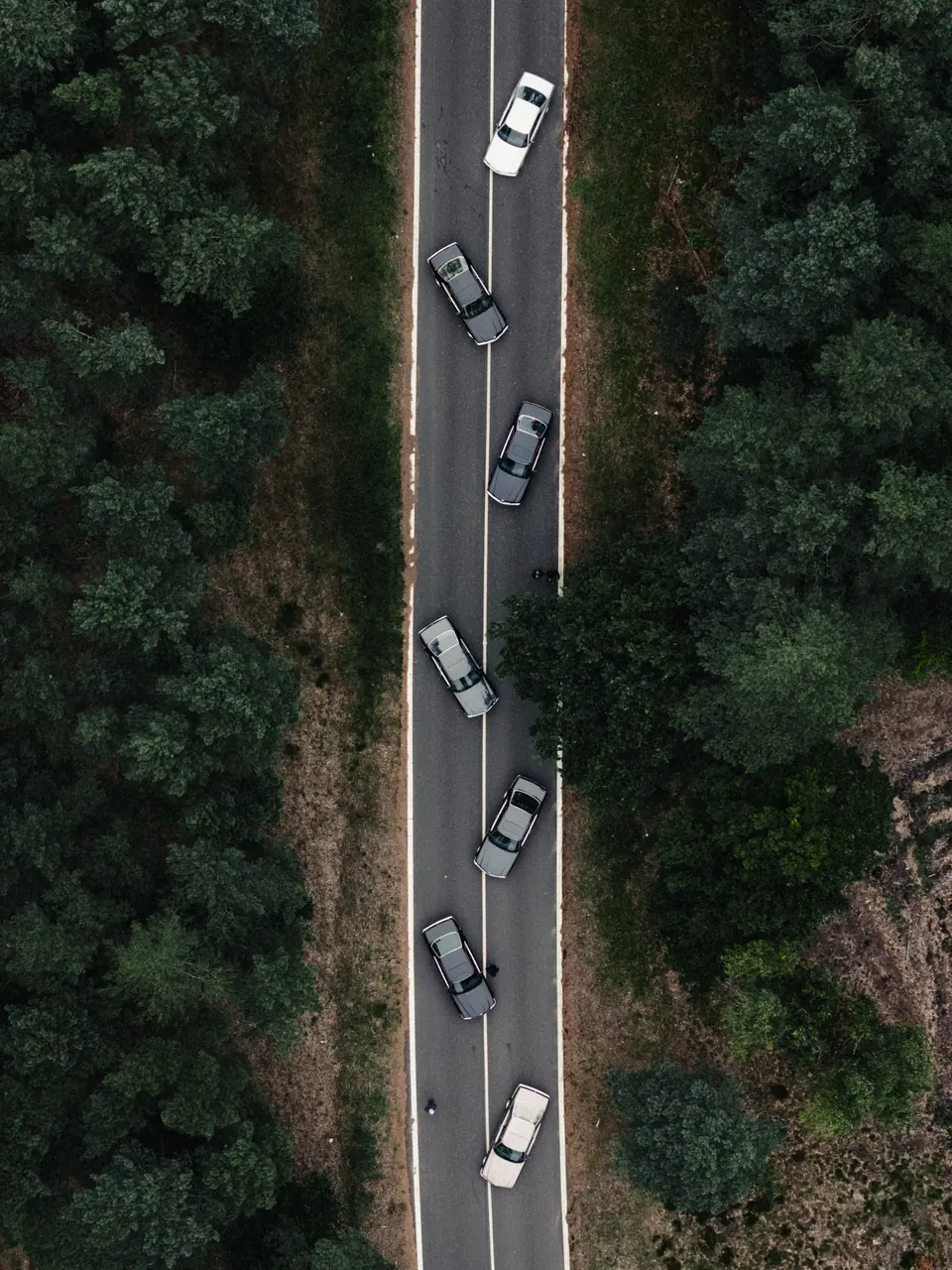 Kolumna SEC z góry – Mercedesy W126 SEC, przejazd SEC Gang 2025, województwo zachodniopomorskie