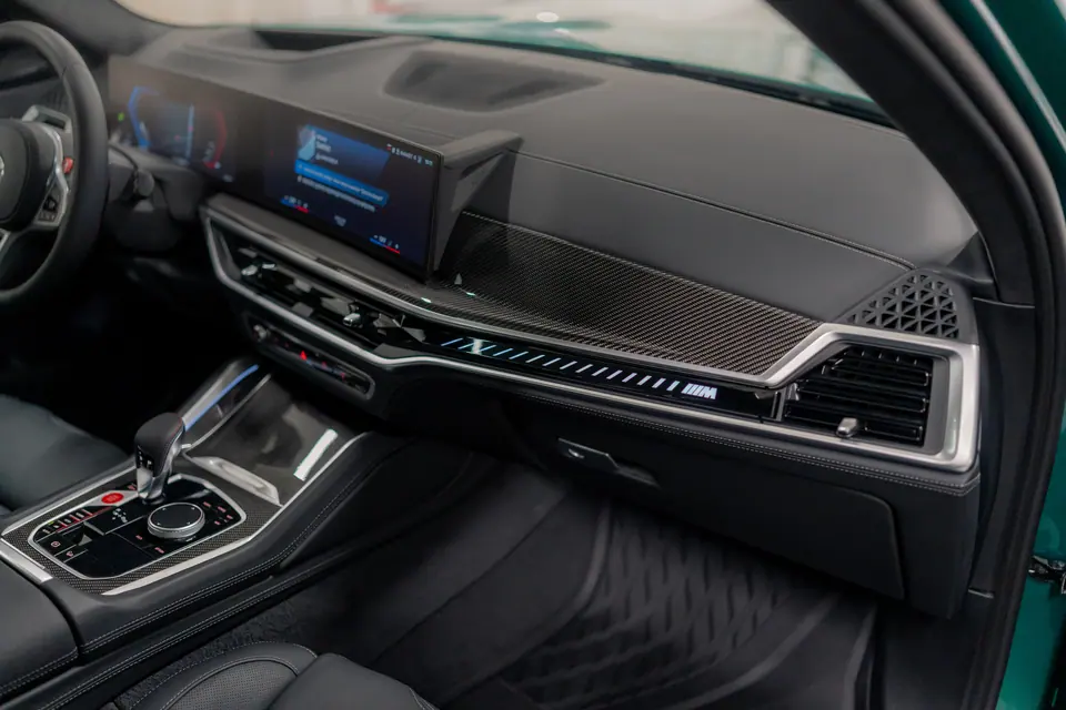 Deska rozdzielcza – BMW X5 M Competition, detailing, studio Premium-Auto Szczecin